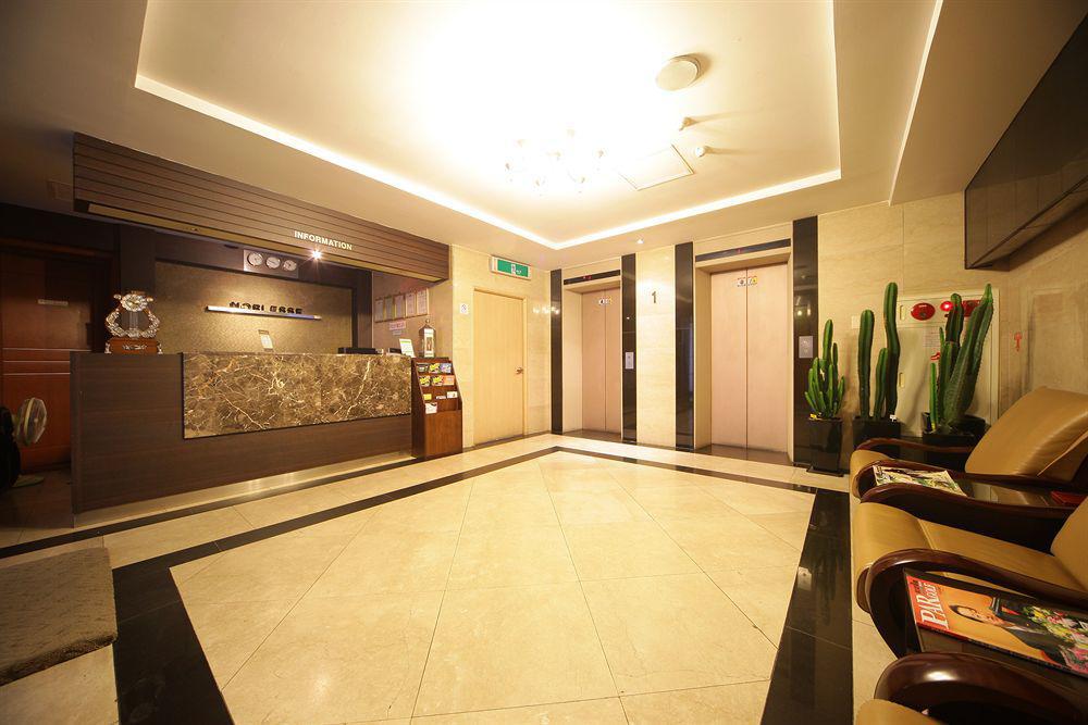 Hotel Noblesse, Yeoksam Szöul Kültér fotó